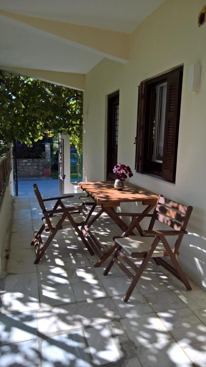 Sotiroulis Apartments Néa Meságkala Εξωτερικό φωτογραφία